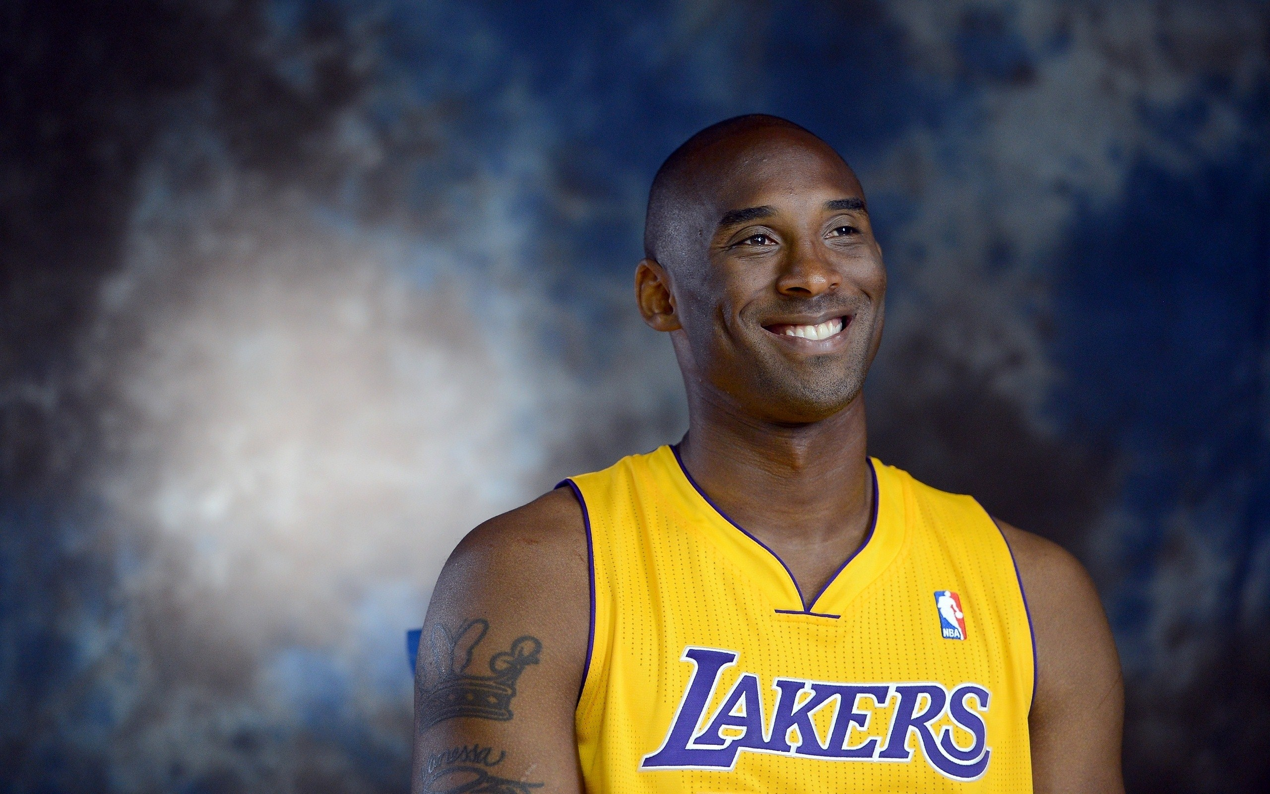 的推动下 的推动下