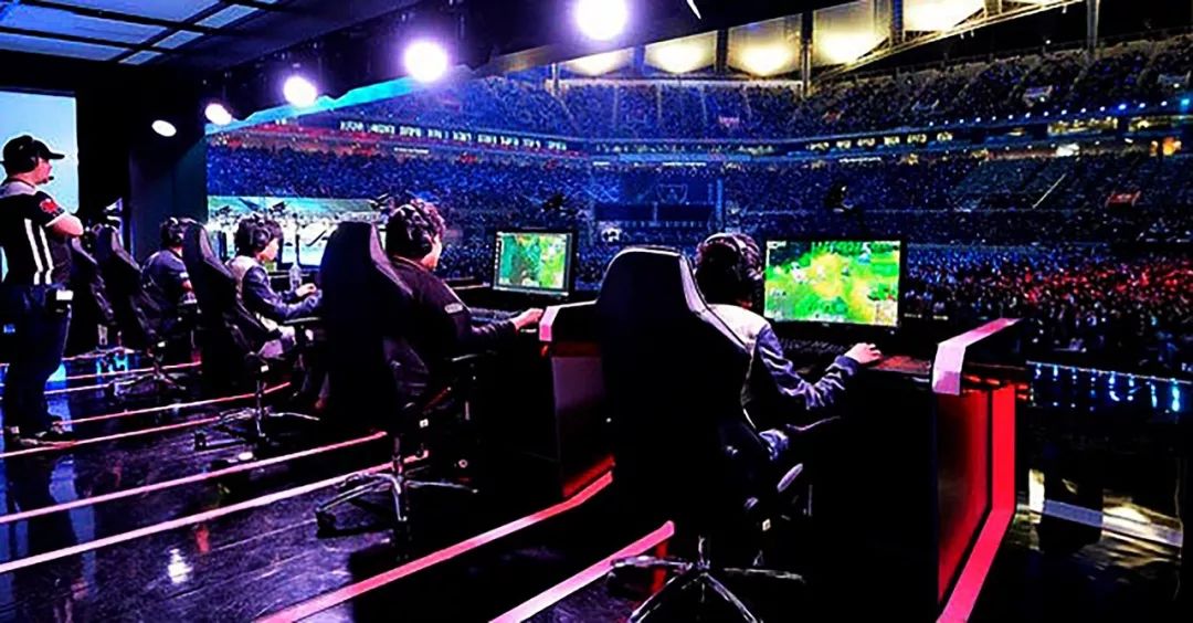 着这一年轻 着这一年轻