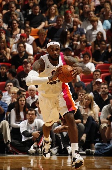 上并驾齐驱 上并驾齐驱